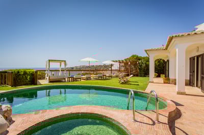 Luxury Villa Photo #8