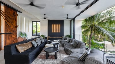 Luxury Villa Photo #33