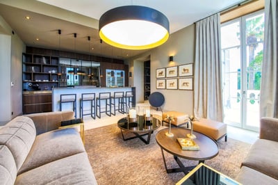 Luxury Villa Photo #12