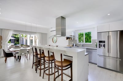 Luxury Villa Photo #27