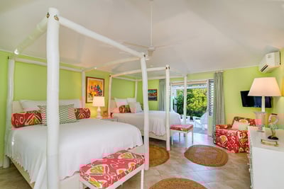 Luxury Villa Photo #18