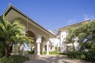 Luxury Villa Photo #33
