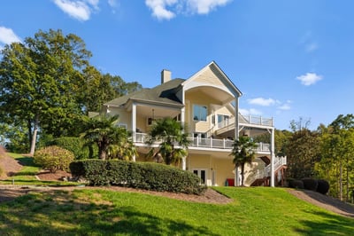 Luxury Villa Photo #6