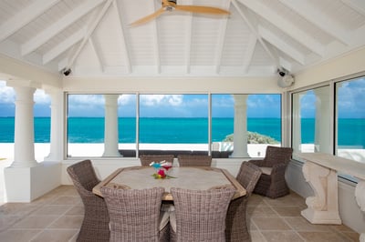 Luxury Villa Photo #18