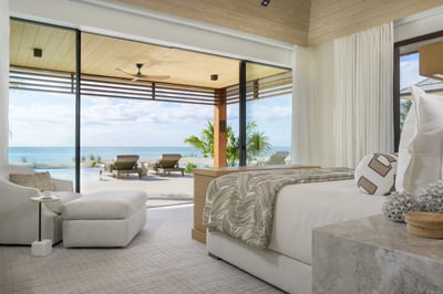 Luxury Villa Photo #23