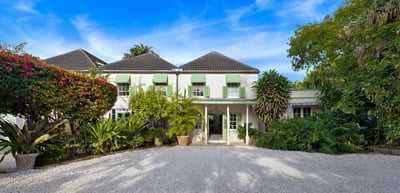 Luxury Villa Photo #3