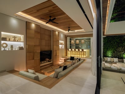 Luxury Villa Photo #9
