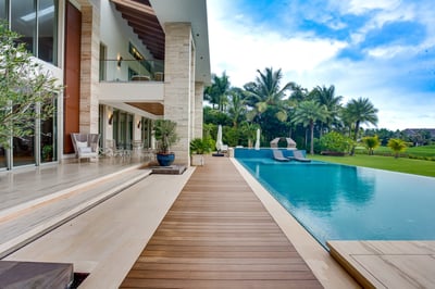 Luxury Villa Photo #9
