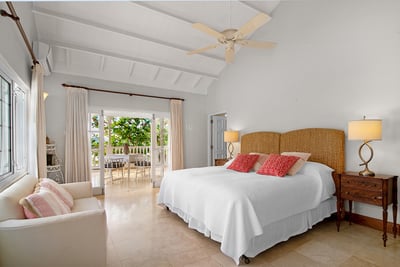 Luxury Villa Photo #33