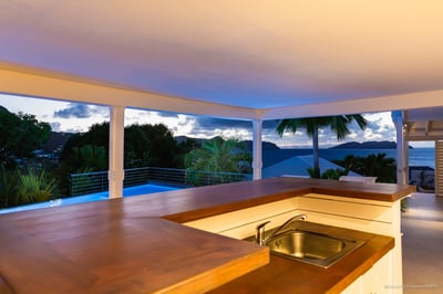 Luxury Villa Photo #12