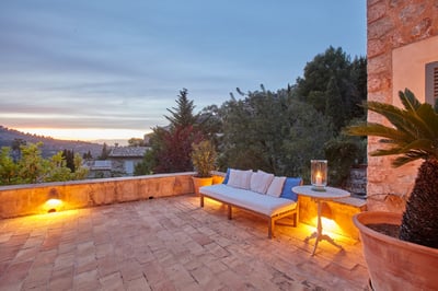 Luxury Villa Photo #5