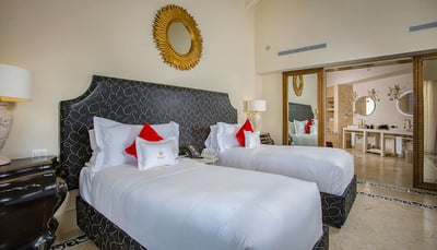 Luxury Villa Photo #10