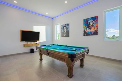 Luxury Villa Photo #42
