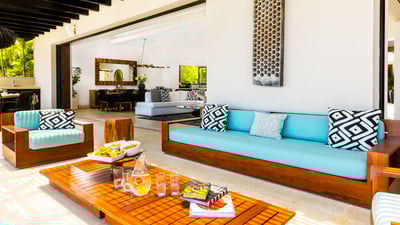 Luxury Villa Photo #5