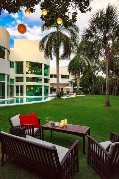 Luxury Villa Photo #6