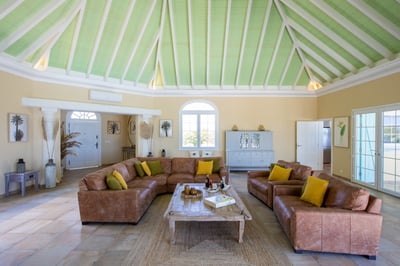 Luxury Villa Photo #20