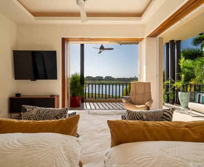 Luxury Villa Photo #20