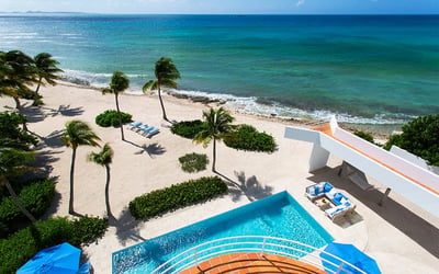 Luxury Villa Photo #4