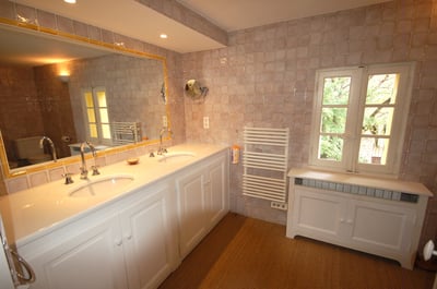 Luxury Villa Photo #23