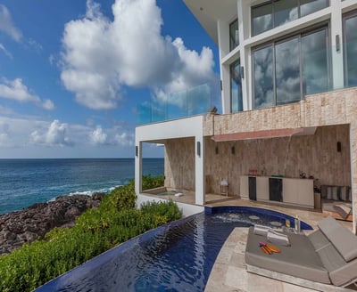 Luxury Villa Photo #5