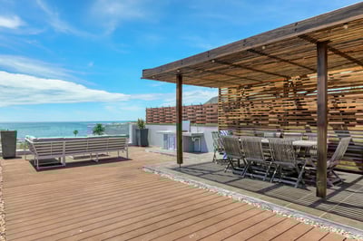 Luxury Villa Photo #38