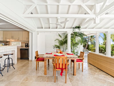 Luxury Villa Photo #13