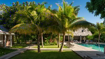 Luxury Villa Photo #21