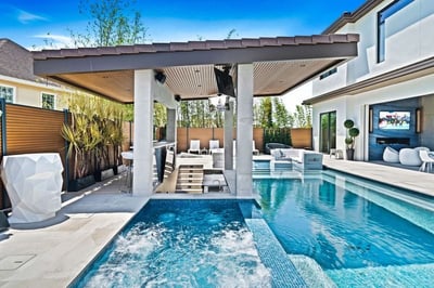 Luxury Villa Photo #6