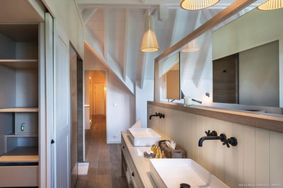 Luxury Villa Photo #35