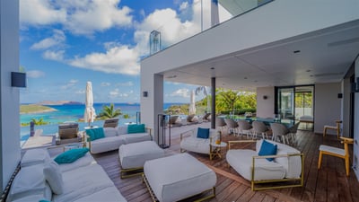 Luxury Villa Photo #18