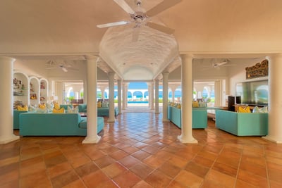 Luxury Villa Photo #8