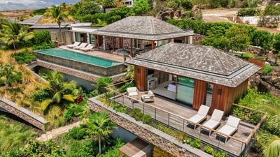 Luxury Villa Photo #7