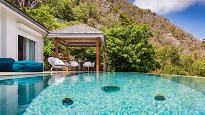 Pool & Terrace
