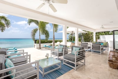 Luxury Villa Photo #6
