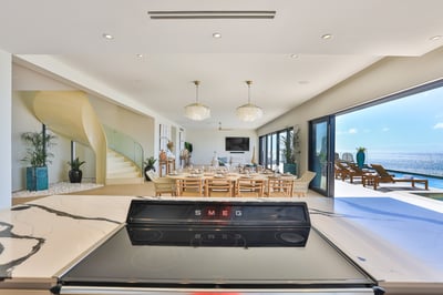 Luxury Villa Photo #16