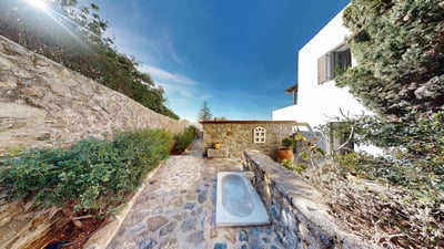 Luxury Villa Photo #13