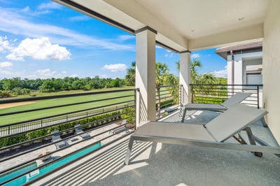 Luxury Villa Photo #8