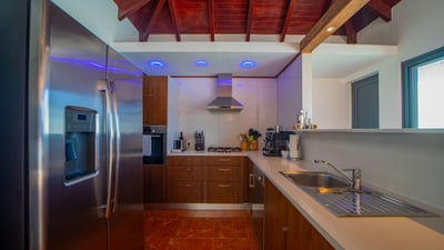 Luxury Villa Photo #8