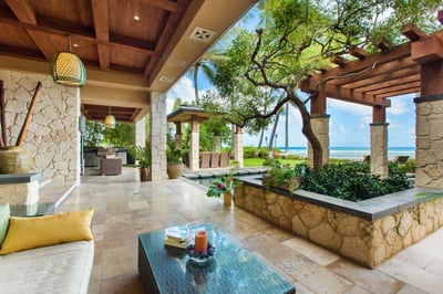 Luxury Villa Photo #13