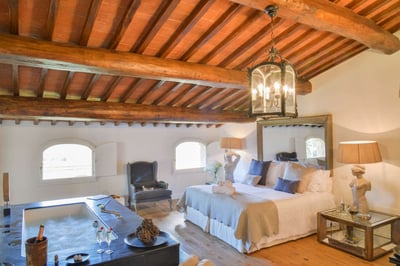 Luxury Villa Photo #20