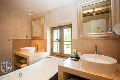 Luxury Villa Photo #23