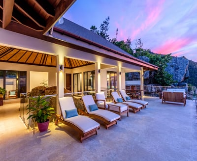 Luxury Villa Photo #12