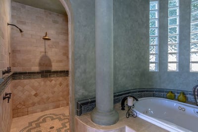 Luxury Villa Photo #24