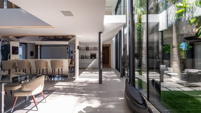 Luxury Villa Photo #44