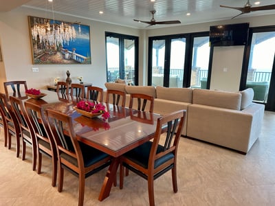 Luxury Villa Photo #26