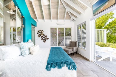 Luxury Villa Photo #38