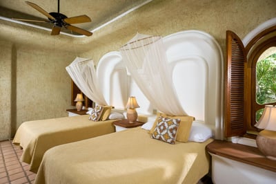 Luxury Villa Photo #12