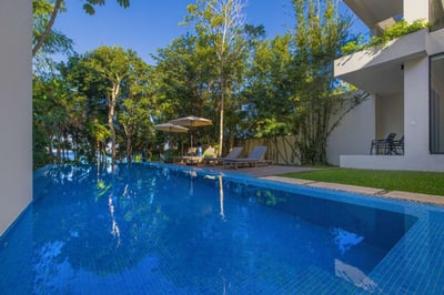 Luxury Villa Photo #2