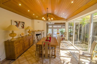 Luxury Villa Photo #7