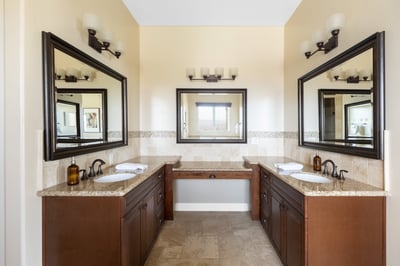 Luxury Villa Photo #38